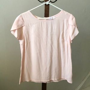 NEW Gap tulip sleeve blouse w/ back button detail